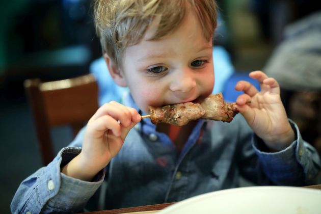 carnea in alimentatia copilului