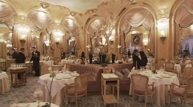 imagine-din-hotelul-Ritz-din-Paris