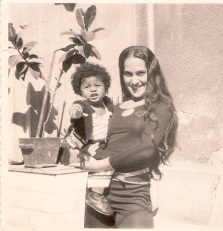 fotografie veche cu Cabral si cu mama lui, Argentina