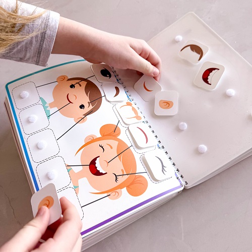 activitate de învățare a părților corpului, Carte Montessori Gigant XXL INSPIO
