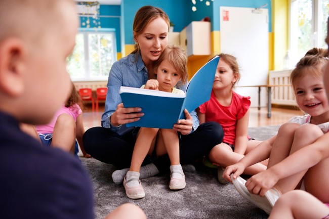 educatoare la cresa