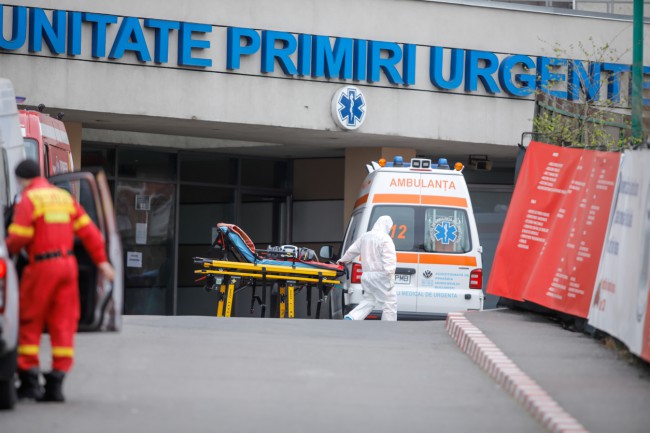 echipaj de ambulanta la unitatea primiri urgente