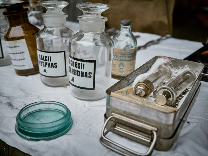 medicamente si dispozitive medicale vechi