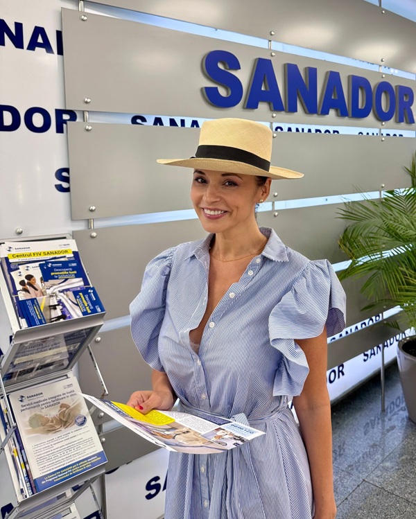 andreea marin cu palarie pe cap si rochie mov in spital