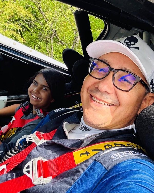 victor ponta cu fiica lui maria in masina