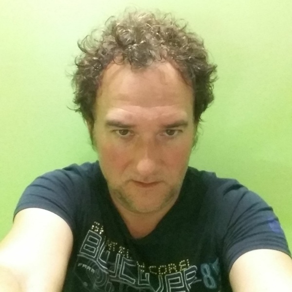 selfie facut de marius keseri in tinerete