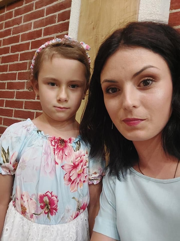 alina bahrim face selfie impreuna cu fiica ei