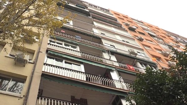 bloc de apartamente din spania