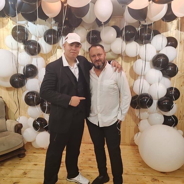 sotul monicai anghel cu copilul lor aviv