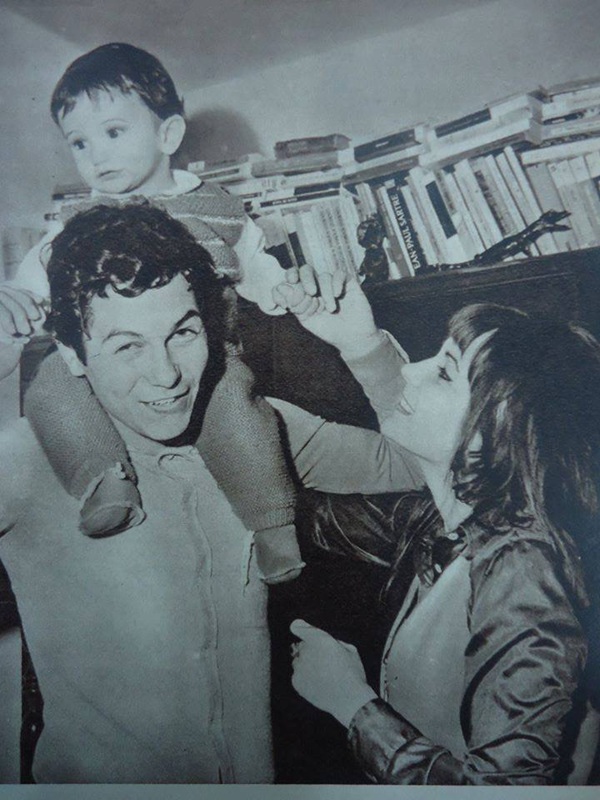 poza alb negru cu mircea lucescu si sotia sa cu razvan mic