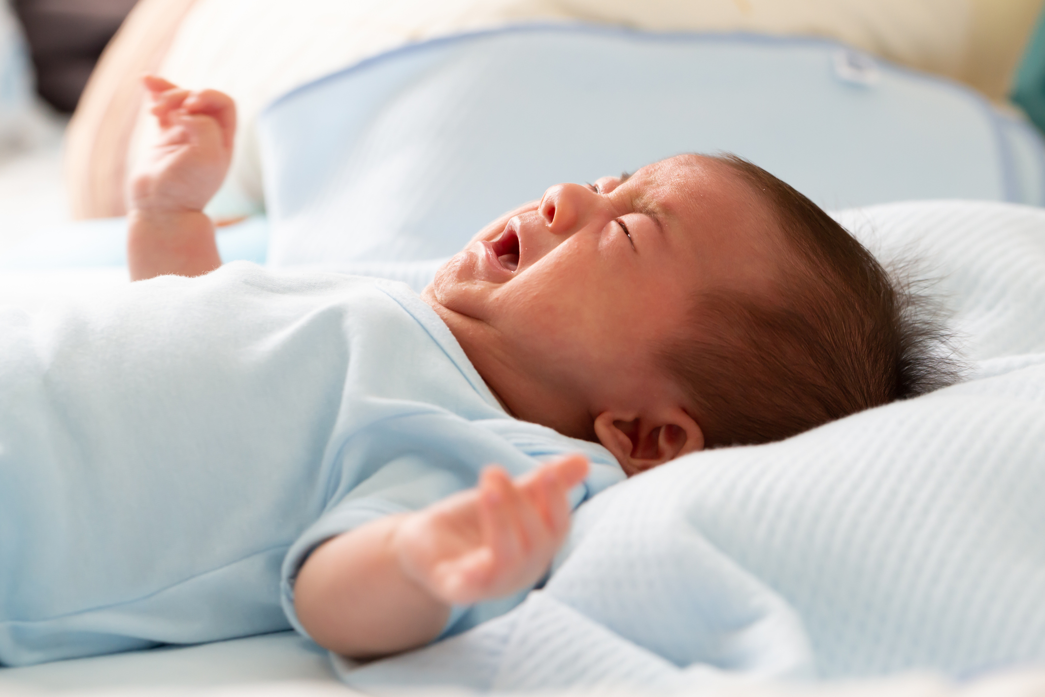 constipația la bebelușii diversificați-copil care plange