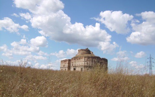 manastirea-chiajna-poza-facuta-din-exterior-din-departare