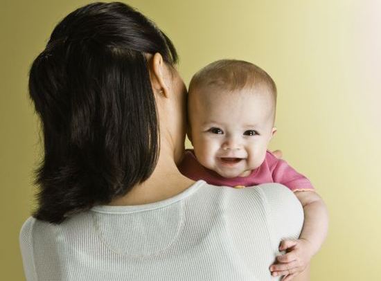 Lipsa afectiunii mamei influenteaza dezvoltarea creierului