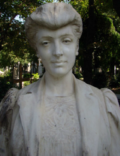  cimitirul-bellu-bust-katalina