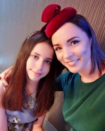 andreea marin si violeta andreea marin si violeta